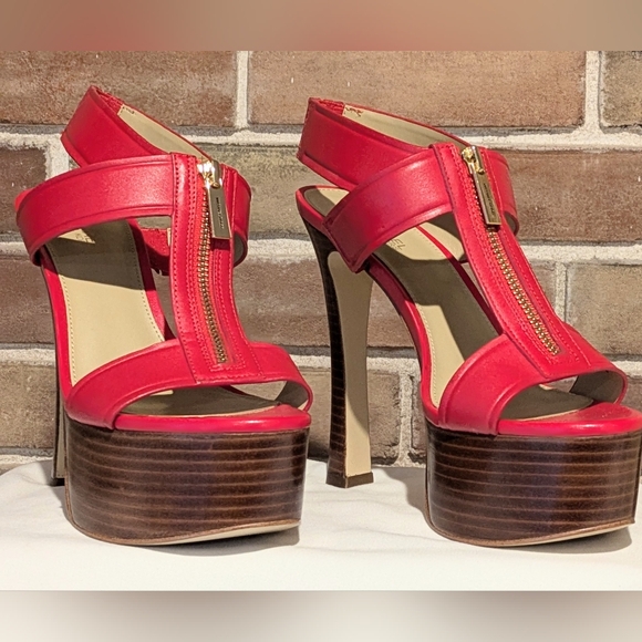 Brand New Michael Kors Berkley Leather Platform Sandal Lacquer Red Size 6 - Picture 3 of 13